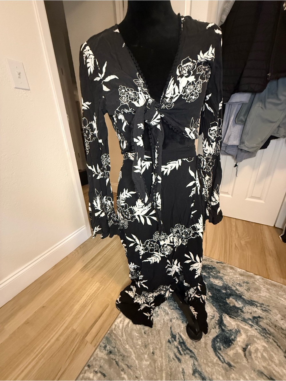 Xhilaration Tropical Tie-Front Crop Top Black & White Two Piece Skirt Set